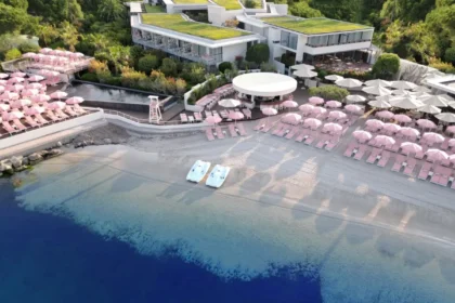 Cap d'Antibes Beach Hotel : un havre hors du temps sur la Côte d'Azur