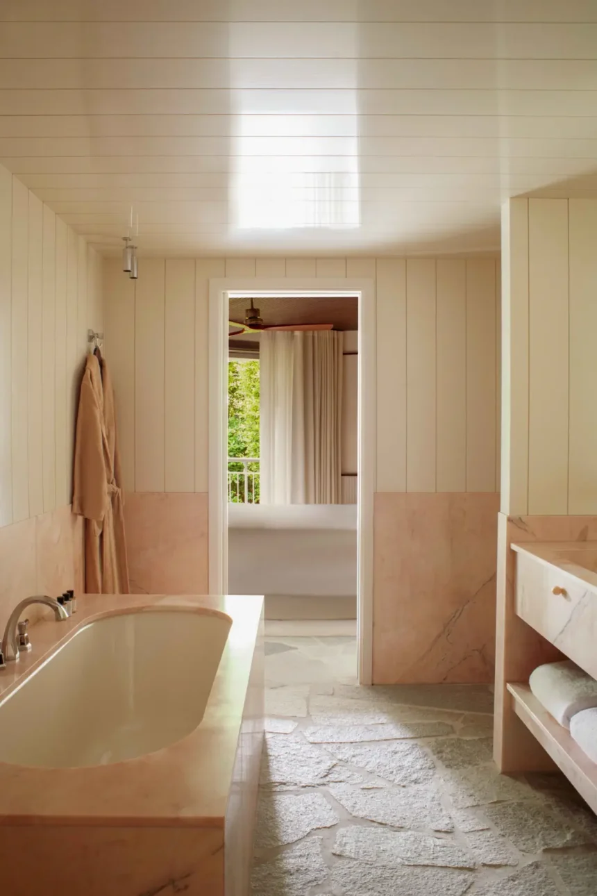 Cap d'Antibes Beach Hotel : un havre hors du temps sur la Côte d'Azur