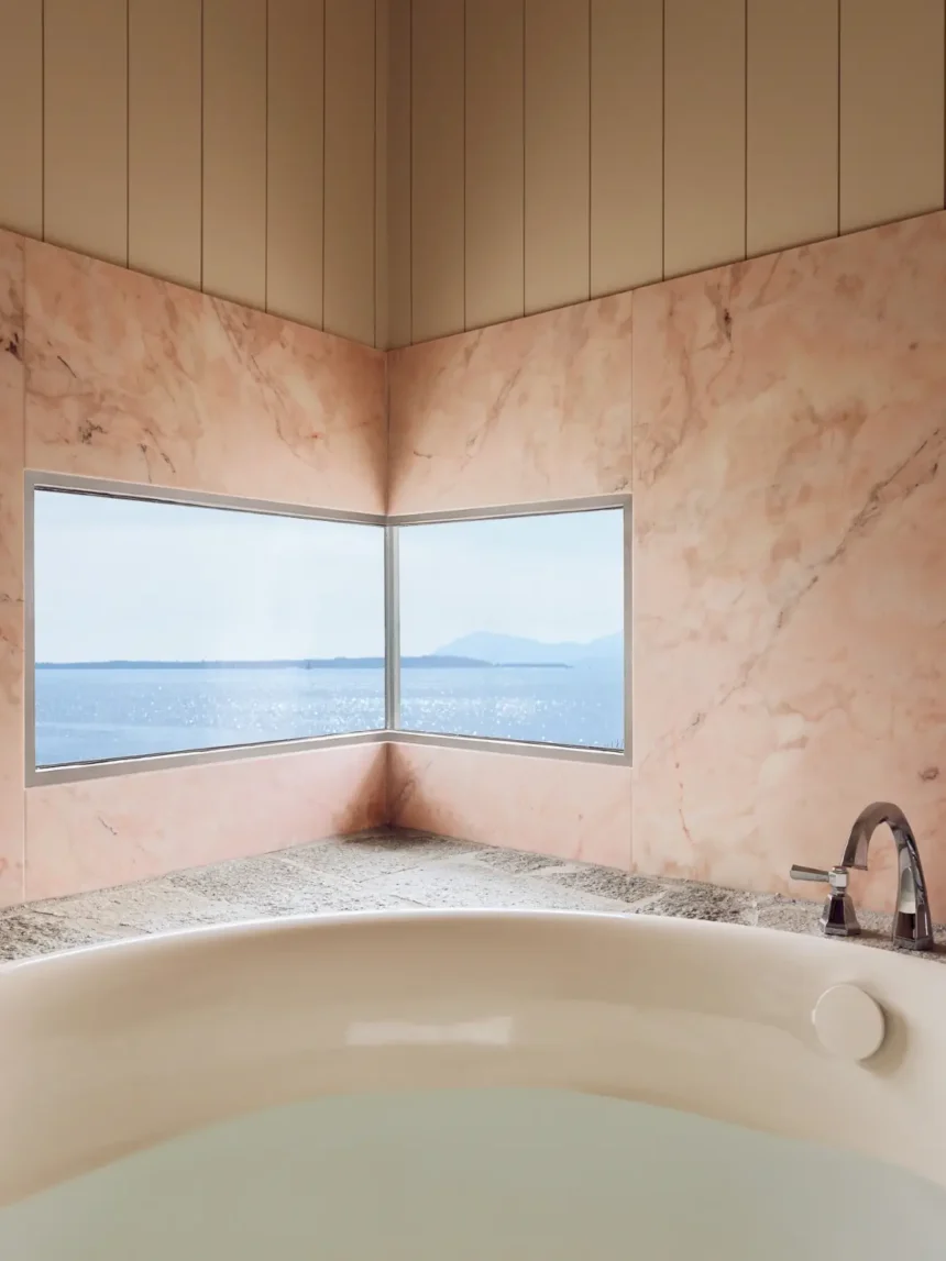 Cap d'Antibes Beach Hotel : un havre hors du temps sur la Côte d'Azur