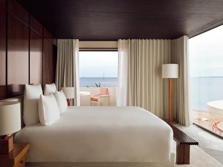 Cap d'Antibes Beach Hotel : un havre hors du temps sur la Côte d'Azur