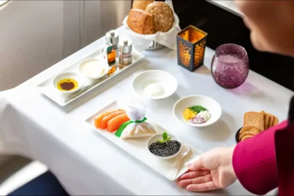 Qatar Airways élève l'expérience de la classe affaires avec du caviar