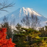 Le Japon s'attaque au surtourisme et à la sécurité en doublant les frais de randonnée au mont Fuji
