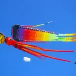 Les Cerfs-volants Layang-Layang transforment le ciel indonésien en galerie artistique nationale