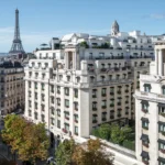 Ce palace parisien qui réinvente l’excellence avec ses onze Clefs d’Or