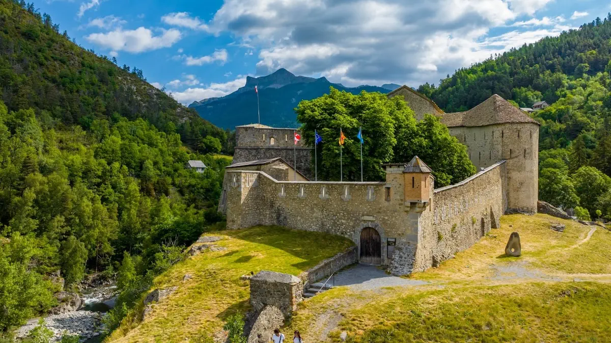 Colmars-les-Alpes et Hierges rejoignent les plus beaux villages de France