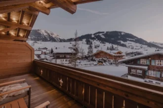À Gstaad, le Fouquet’s troque les Champs-Élysées pour les cimes